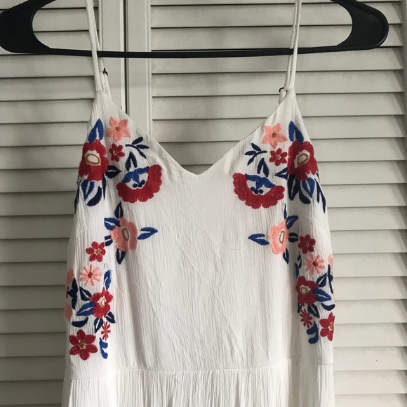 White Xhilaration Dress with embroidery - Picture 2 of 3